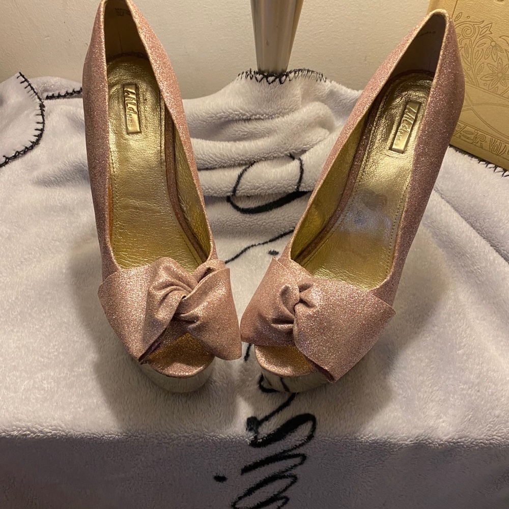 Glitter pink heels